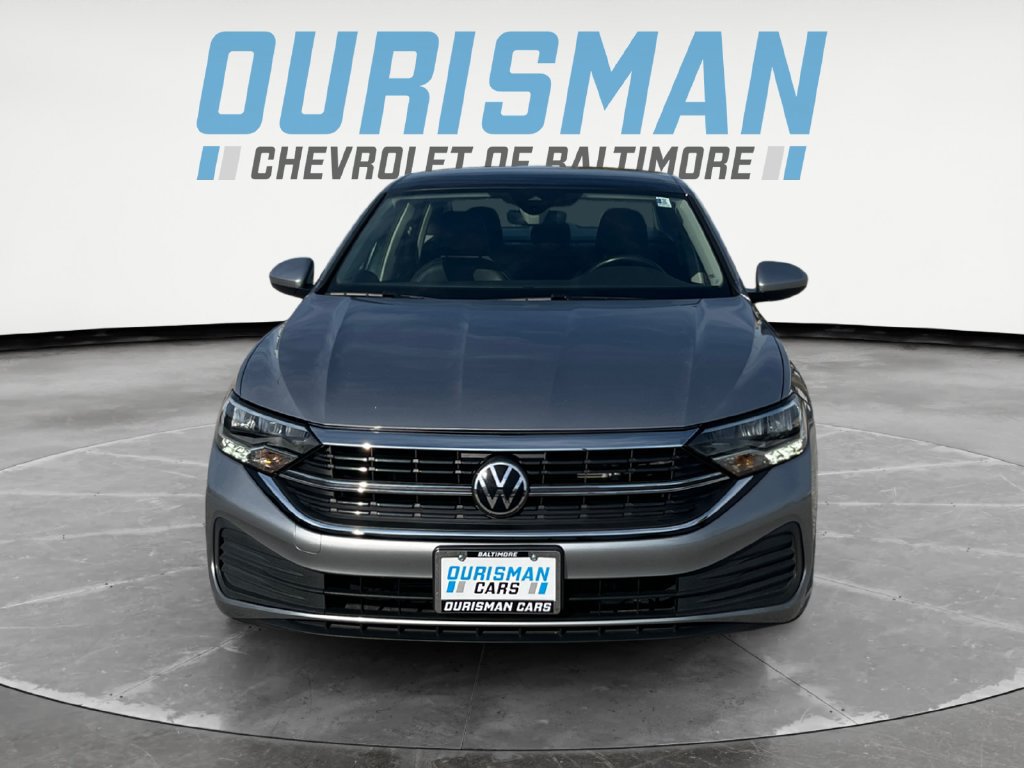 Used 2024 Volkswagen Jetta SE FWD image 8