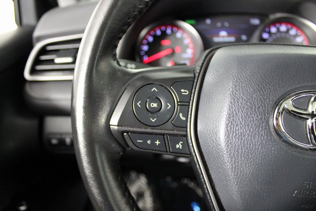 Used 2021 Toyota Camry XSE image 21