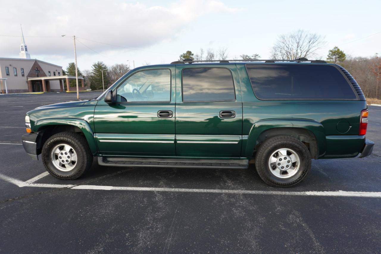 Used 2003 Chevrolet Suburban LS w/ LS Preferred Equipment Group image 9