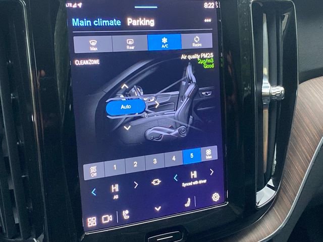 Used 2022 Volvo XC60 B5 Momentum image 27