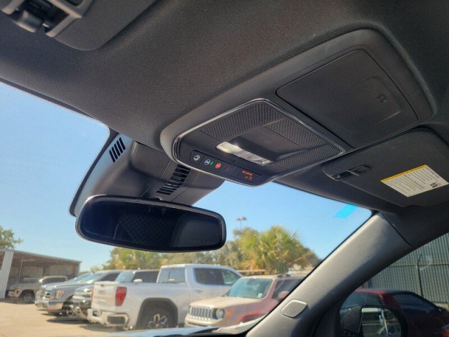 Used 2024 GMC Acadia Denali image 25