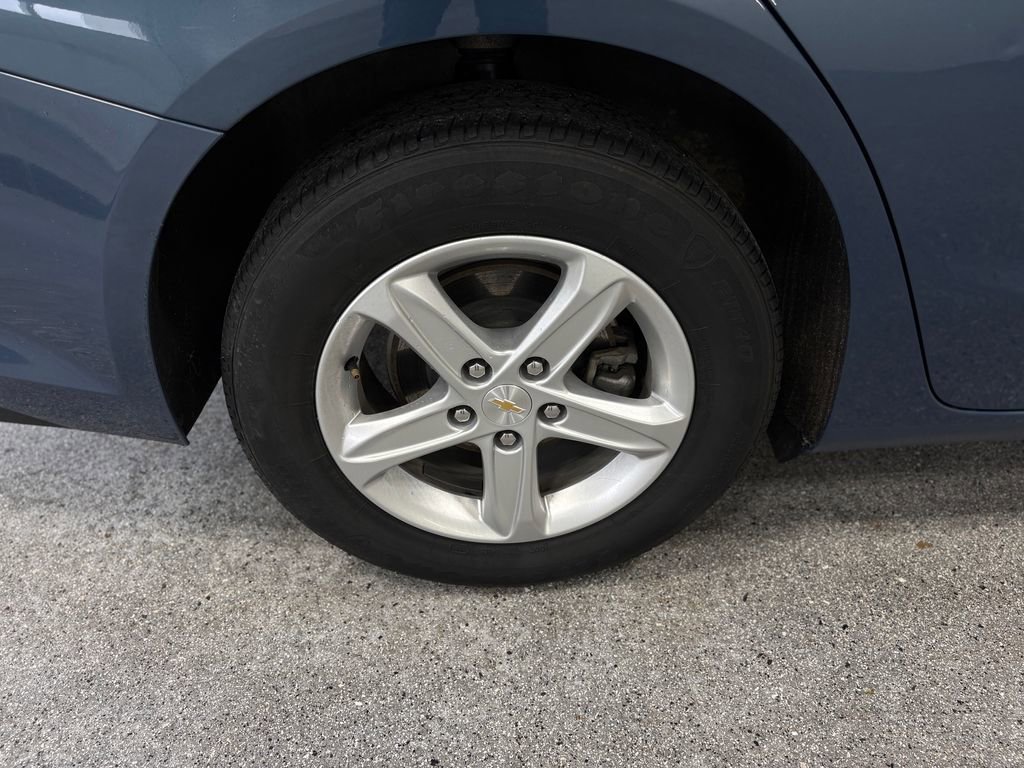 Used 2024 Chevrolet Malibu LS w/ Driver Confidence Package FWD image 28