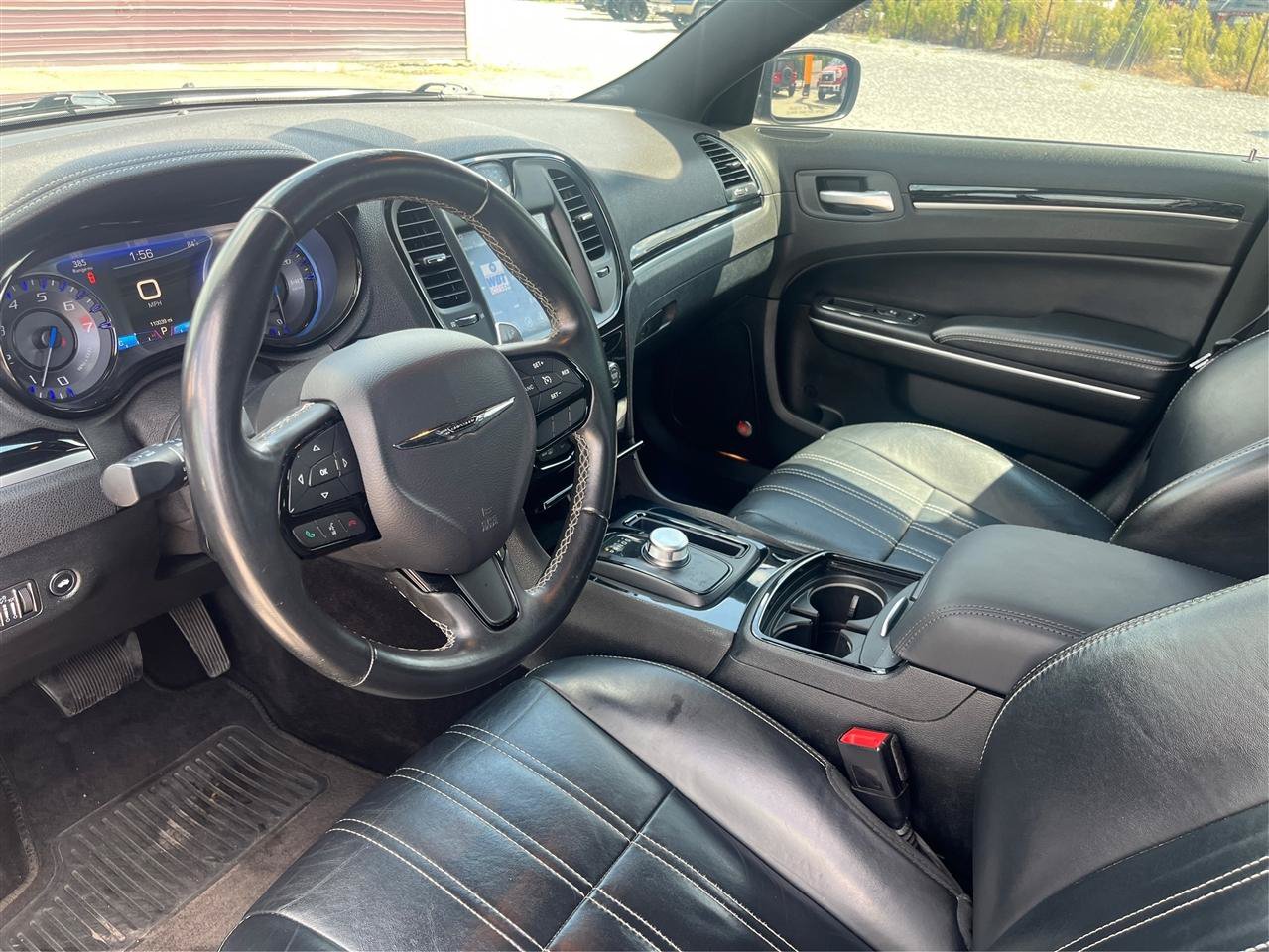 Used 2017 Chrysler 300 S AWD/4WD image 9