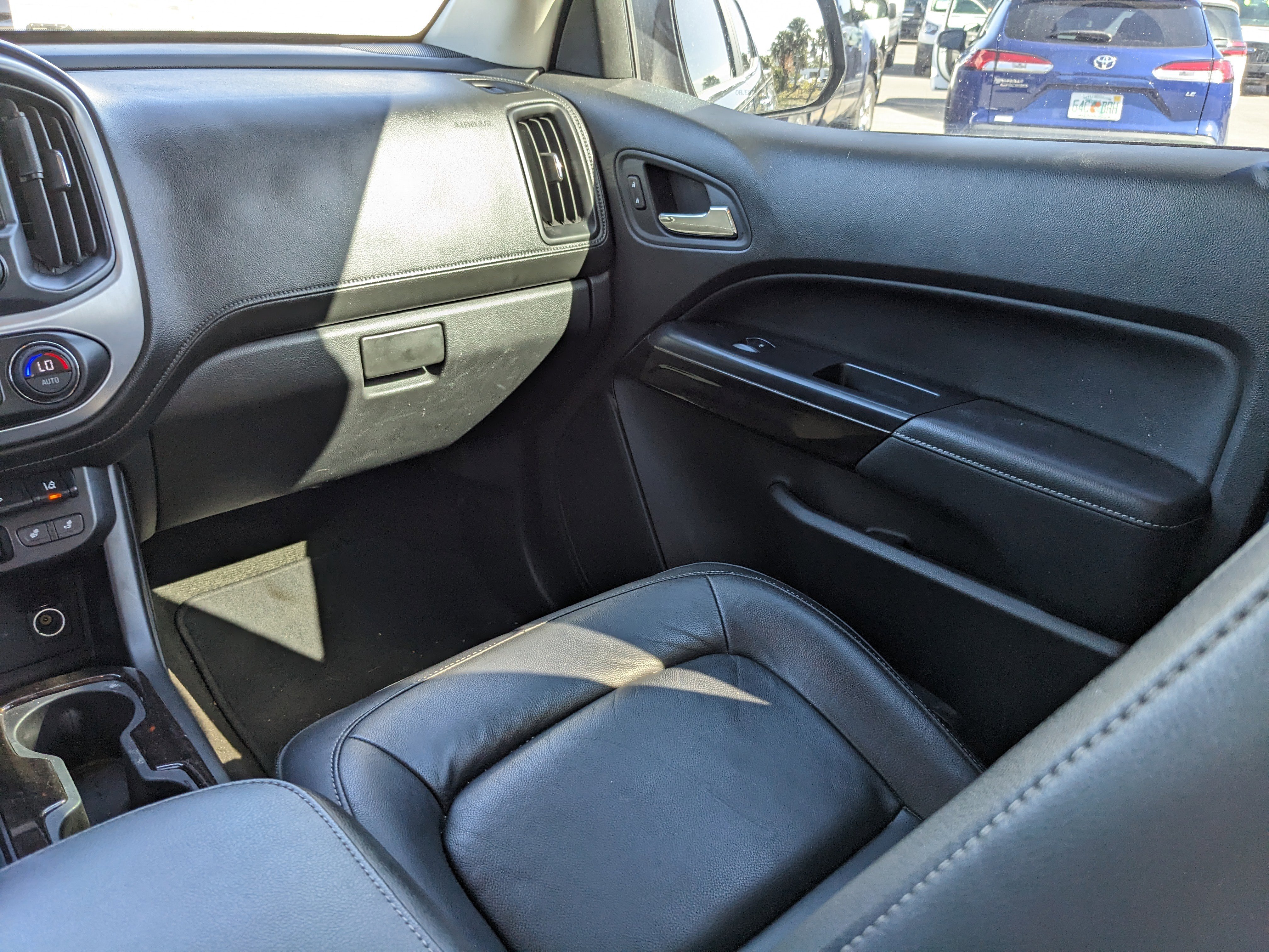 Used 2016 GMC Canyon SLT w/ Driver Alert Package image 16