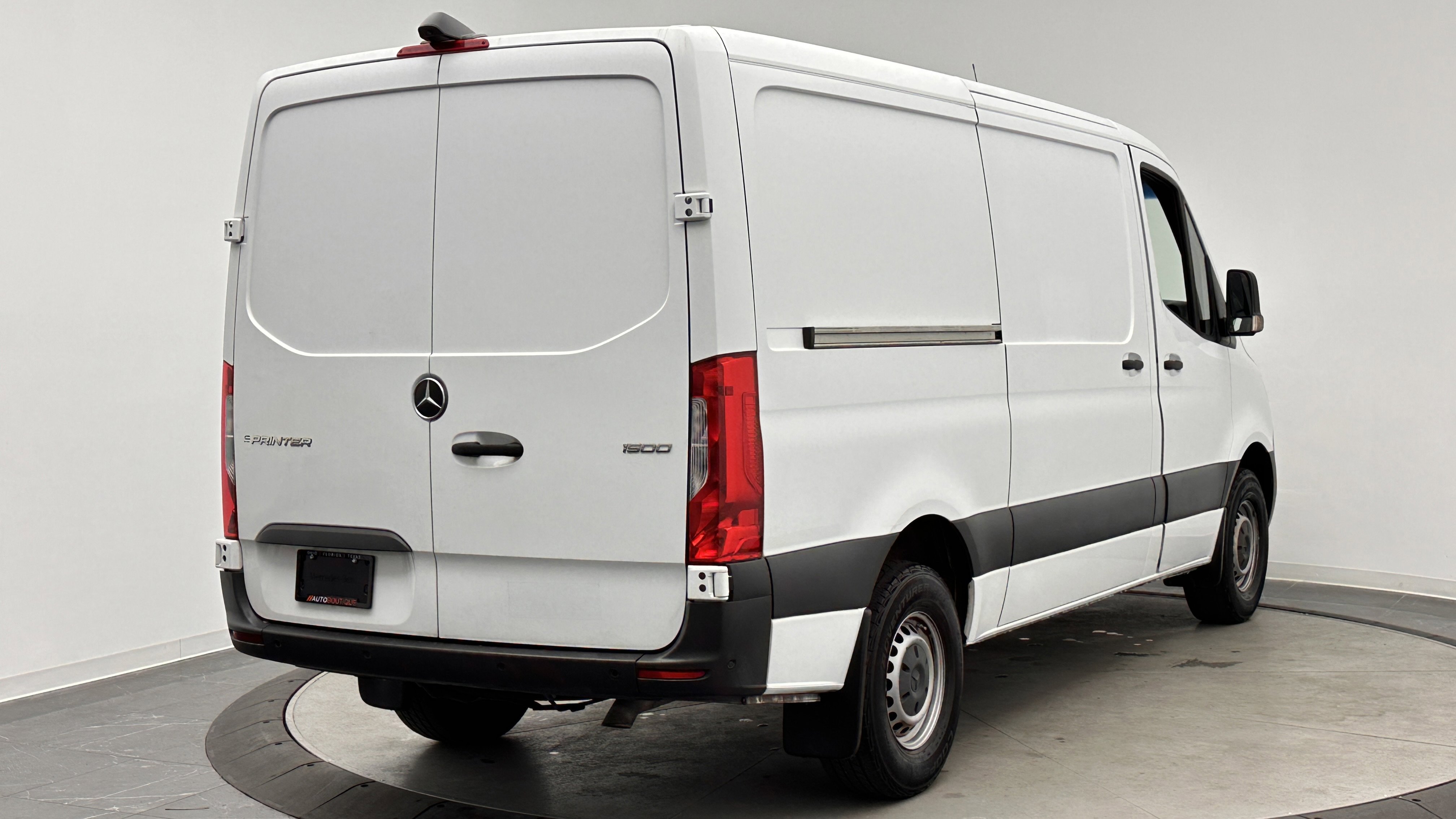 Used 2022 Mercedes-Benz Sprinter 1500 image 7