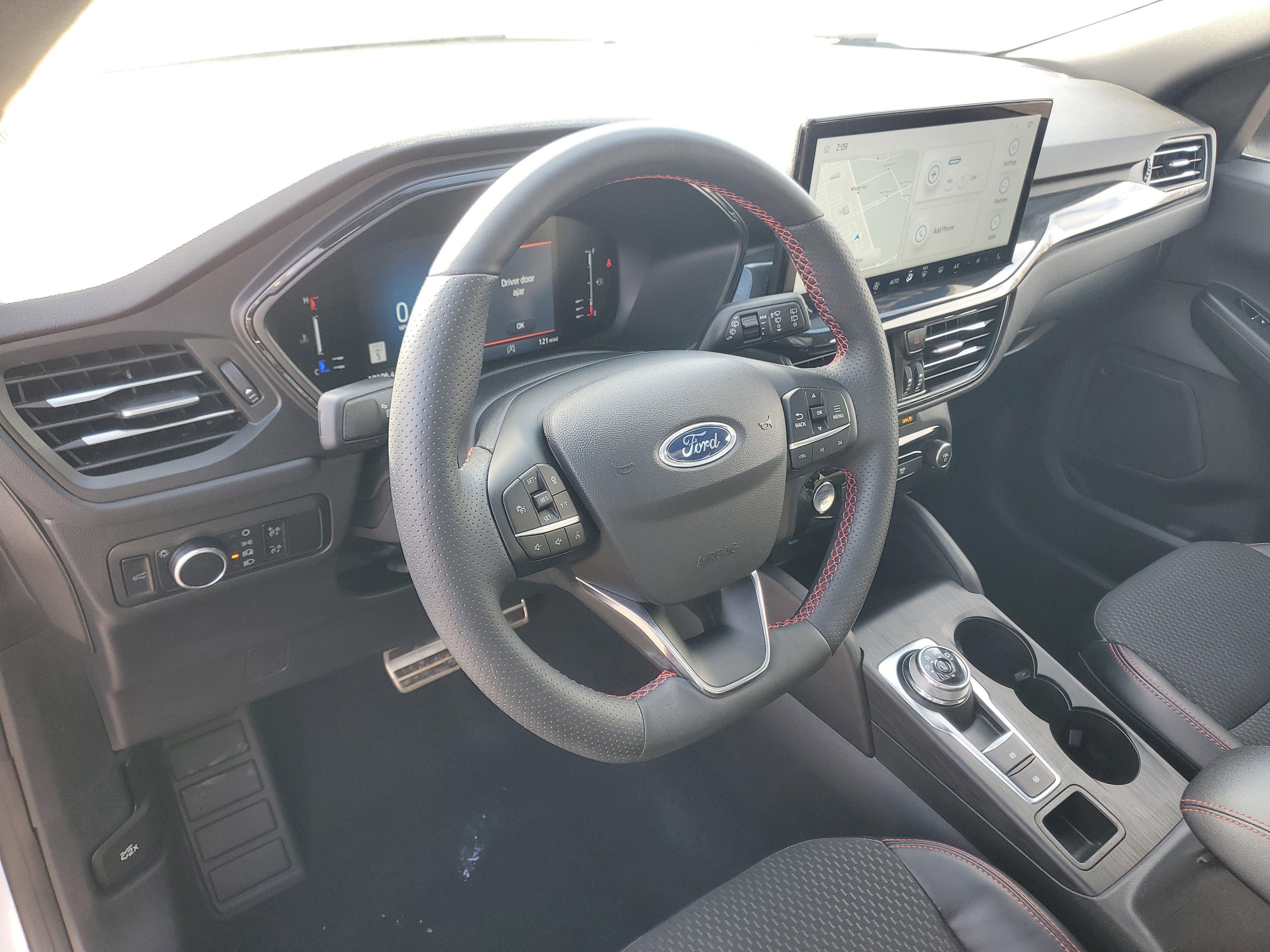 Used 2023 Ford Escape ST-Line w/ Tech Pack #1 image 13