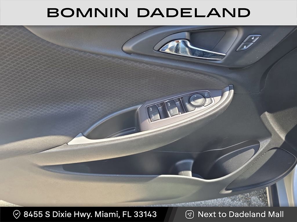Used 2019 Chevrolet Malibu LS image 17