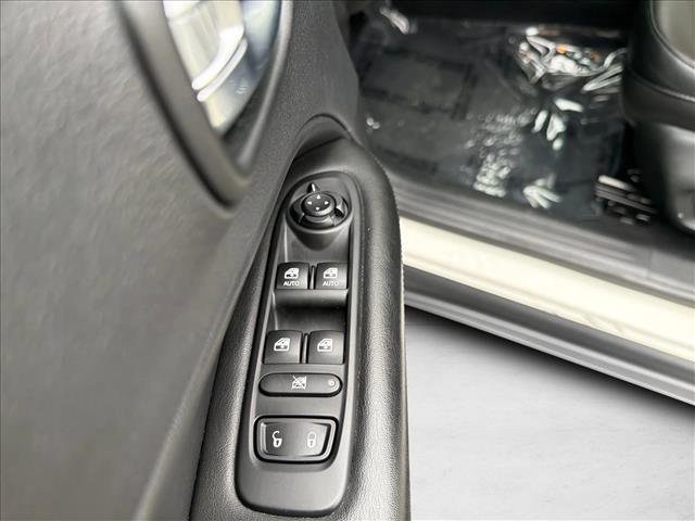 Used 2019 Jeep Compass Altitude image 11