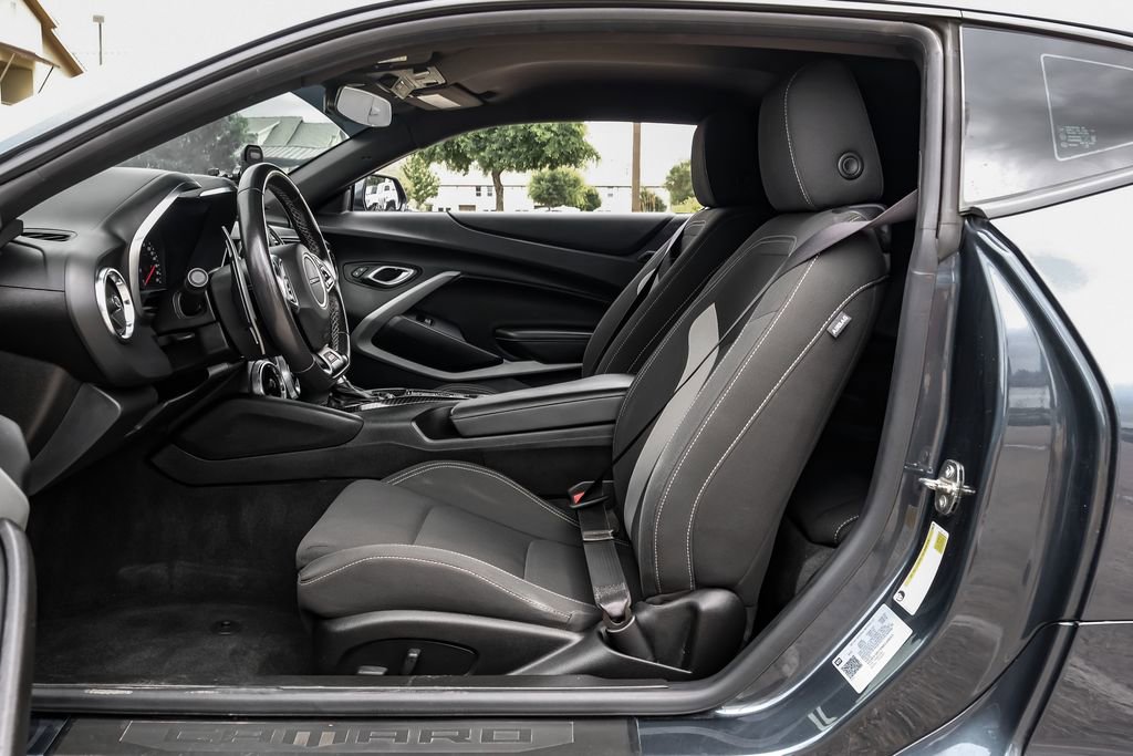 Used 2022 Chevrolet Camaro SS image 32