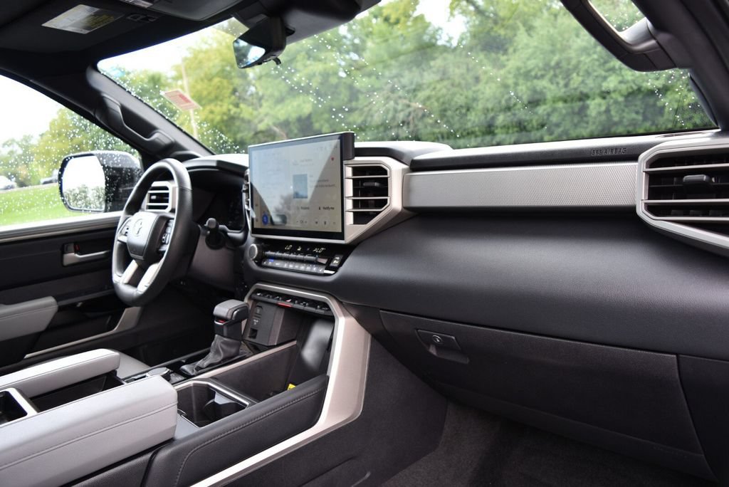 Used 2025 Toyota Tundra Limited w/ TRD Off-Road Package AWD/4WD image 38