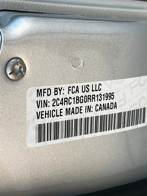 Used 2024 Chrysler Pacifica Touring-L image 35