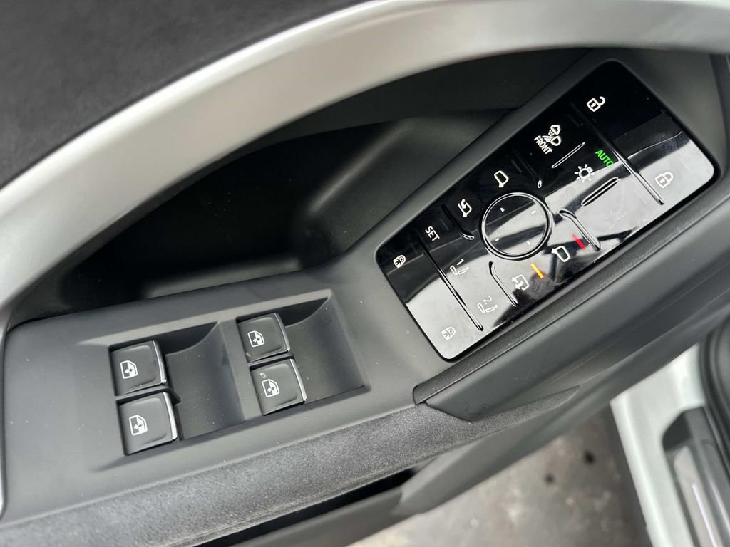 New 2025 Audi SQ5 Premium Plus image 13