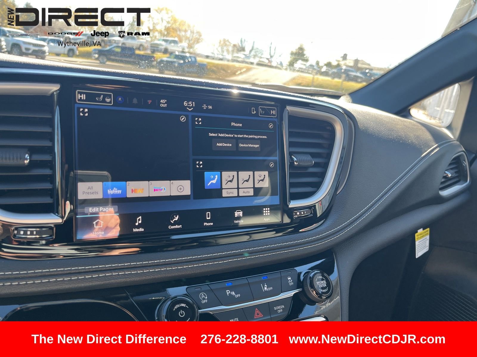 New 2026 Chrysler Pacifica Select image 17