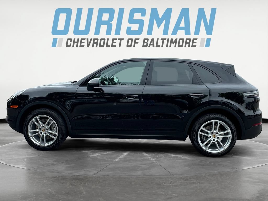 Used 2023 Porsche Cayenne AWD/4WD image 3
