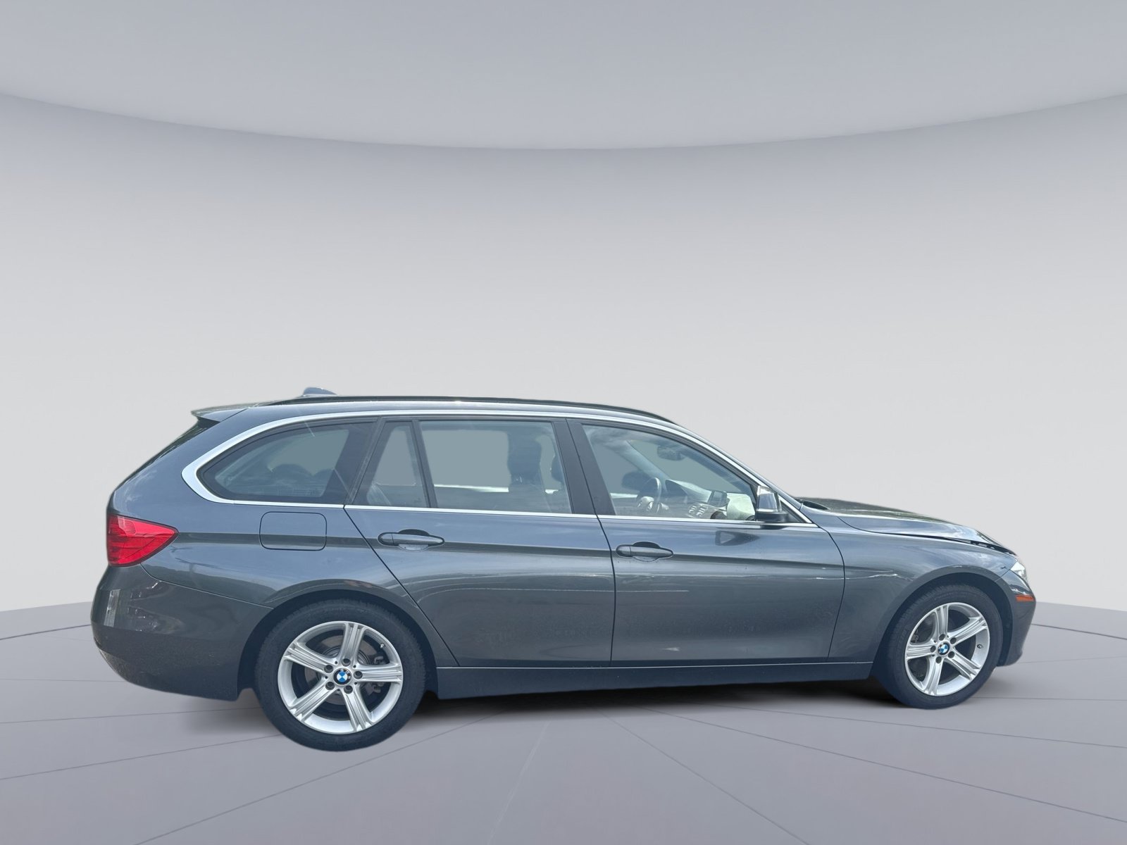 Used 2015 BMW 328i xDrive Wagon AWD/4WD image 39