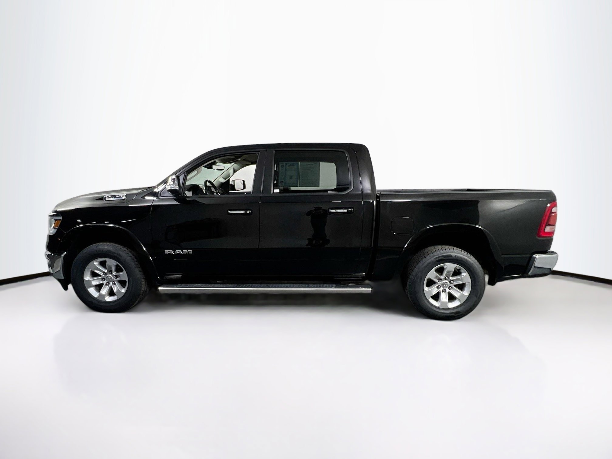 Used 2022 RAM 1500 Laramie image 8
