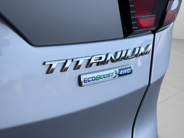 Used 2018 Ford Escape Titanium AWD/4WD image 17