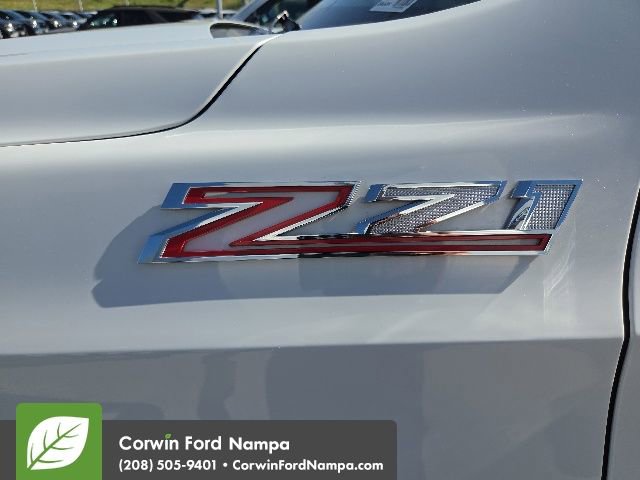 Used 2023 Chevrolet Tahoe Z71 w/ Luxury Package AWD/4WD image 13