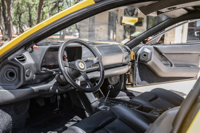 Used 1988 Ferrari Testarossa RWD image 22