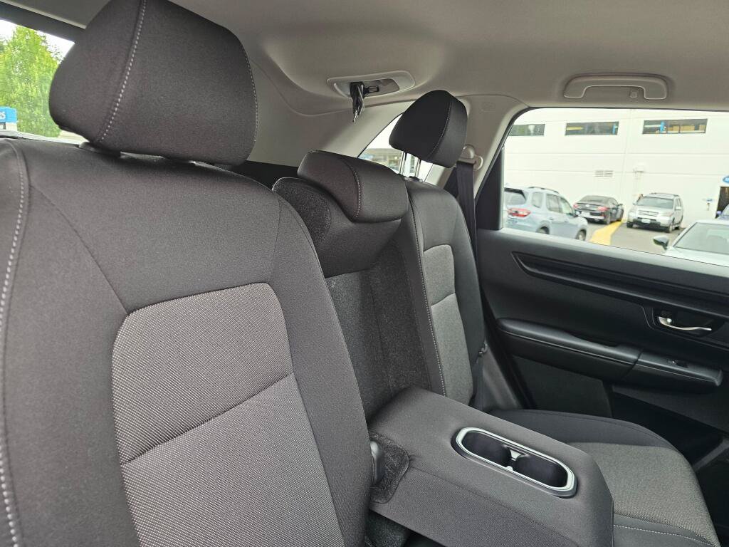 Used 2023 Honda CR-V LX image 12
