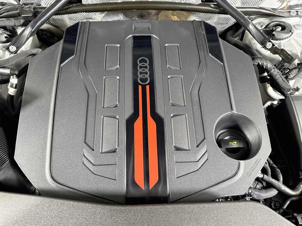 Used 2025 Audi SQ5 Premium Plus AWD/4WD image 23