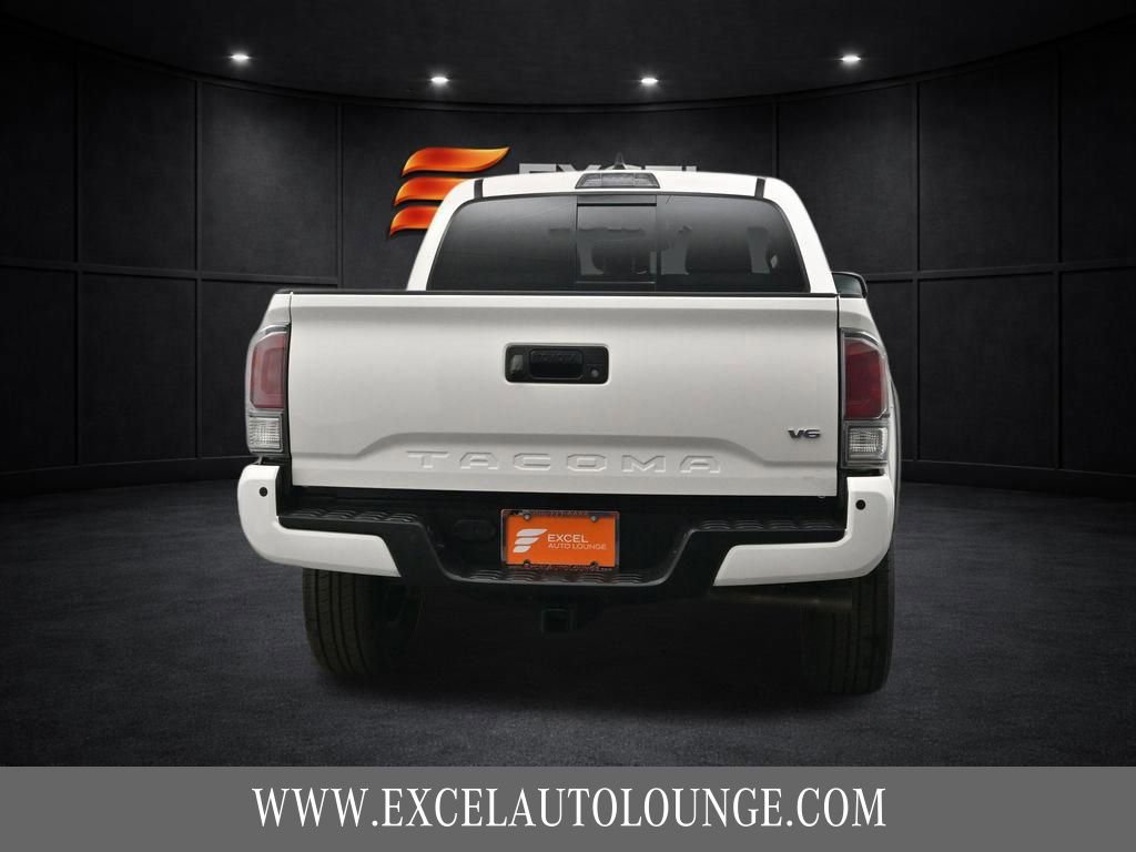 Used 2023 Toyota Tacoma TRD Off-Road w/ Technology Package image 5