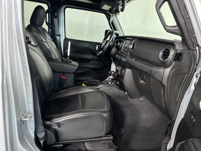 Used 2023 Jeep Wrangler Unlimited Sahara w/ Cold Weather Group AWD/4WD image 28