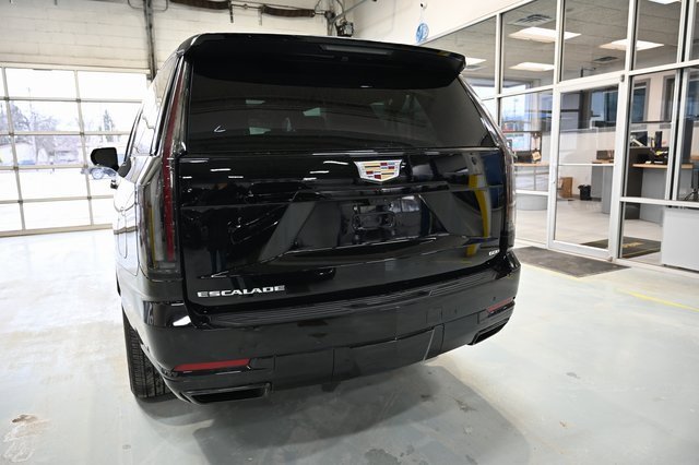 Used 2025 Cadillac Escalade ESV Sport Platinum w/ LPO, Floor Liner Package image 7