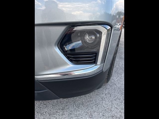 Used 2023 Chevrolet Traverse RS w/ LPO, Floor Liner Package image 5