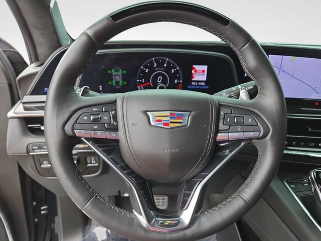 Certified 2024 Cadillac Escalade ESV V AWD/4WD image 23