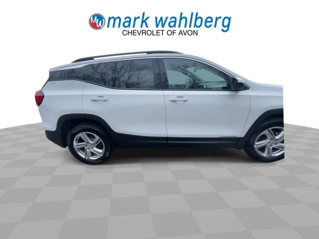 Used 2018 GMC Terrain SLE w/ Driver Convenience Package image 2