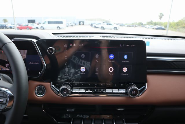 New 2025 GMC Canyon AT4 w/ Nightfall Edition image 18