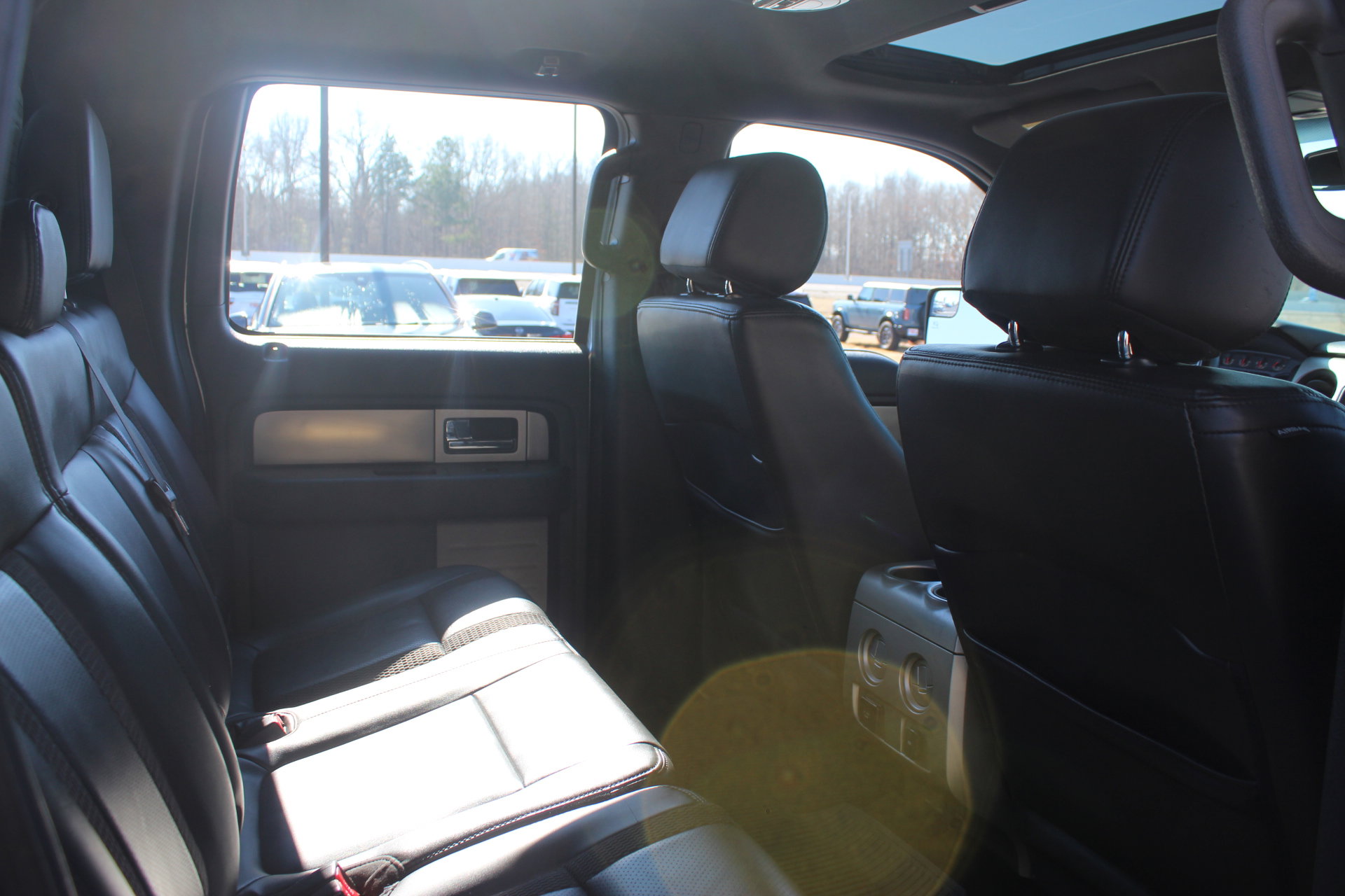 Used 2014 Ford F150 Raptor w/ Equipment Group 801A Luxury image 32