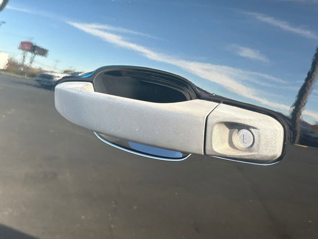 Used 2020 Chevrolet Colorado W/T w/ WT Convenience Package image 11