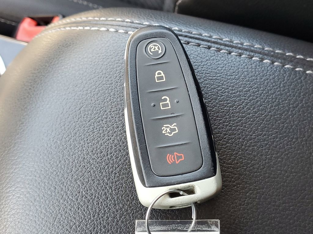 Used 2013 Ford Escape Titanium AWD/4WD image 28