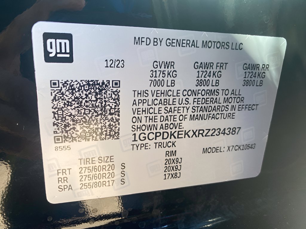 Used 2024 Chevrolet Silverado 1500 LT AWD/4WD image 31