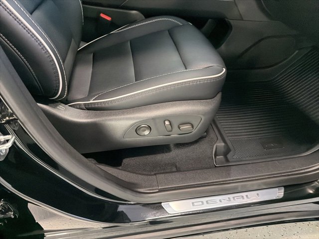 Used 2025 GMC Acadia Denali w/ LPO, Cargo Package image 16