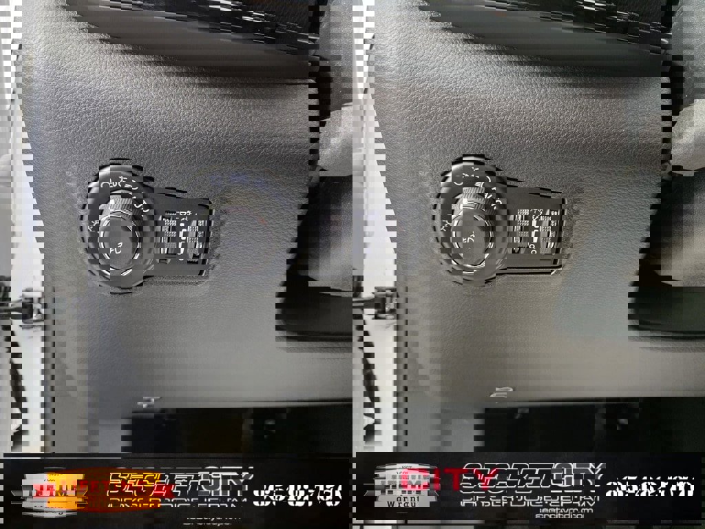 New 2026 Jeep Compass Latitude image 14