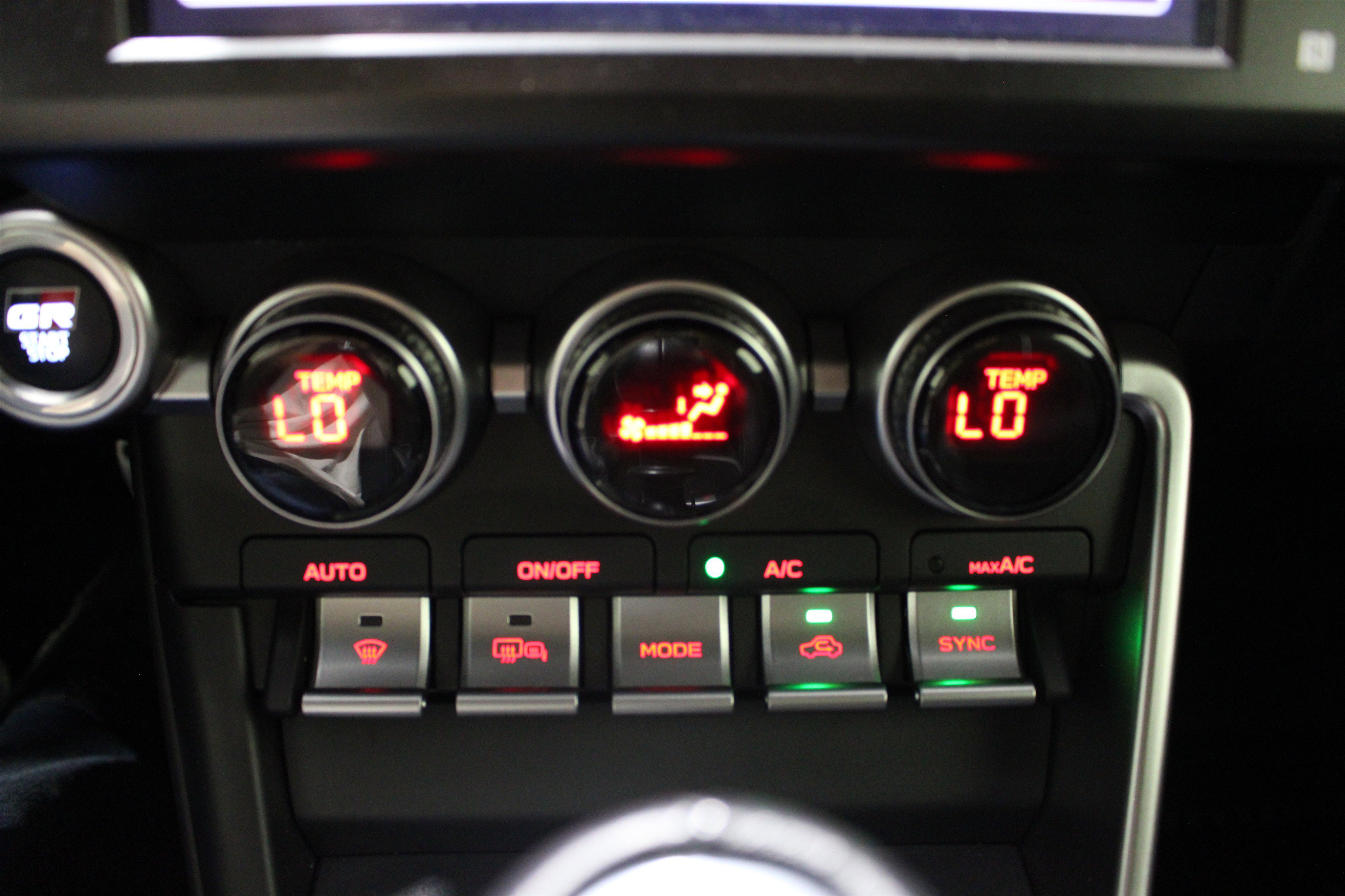 Used 2025 Toyota GR86 Premium w/ ALL Weather Mat Package (TMS) image 15