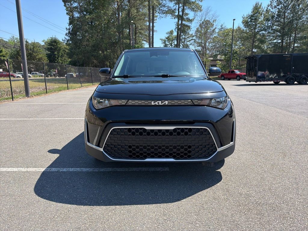 Used 2023 Kia Soul LX w/ Option Group 015 FWD image 4