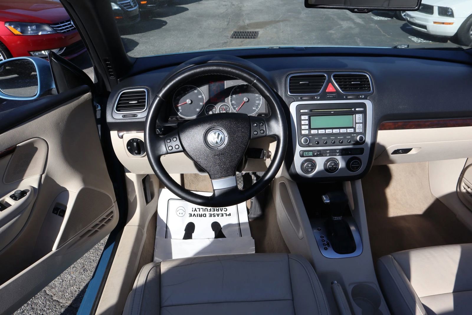 Used 2008 Volkswagen Eos Lux FWD image 7