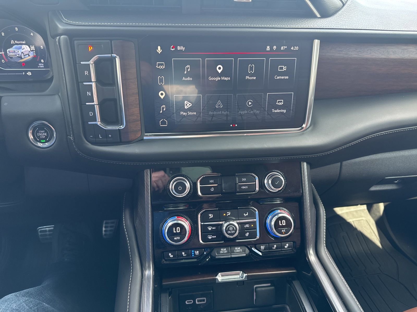 Used 2023 GMC Yukon Denali Ultimate image 15