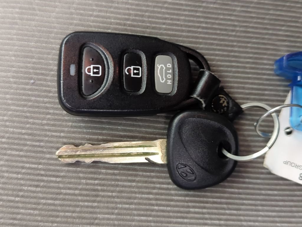 Used 2018 Hyundai Elantra SE FWD image 27