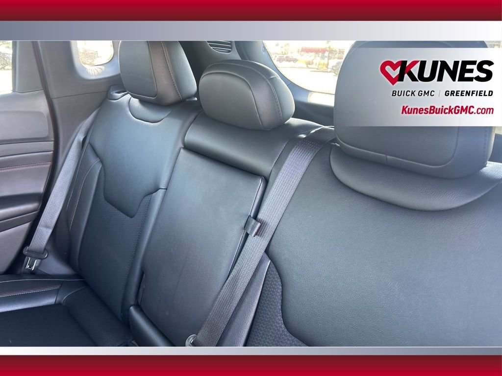 Used 2025 Jeep Compass Trailhawk image 33