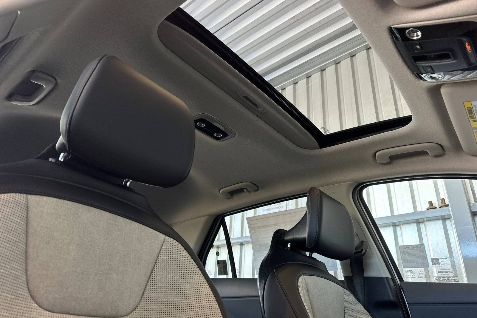 New 2026 Kia Niro FWD image 17