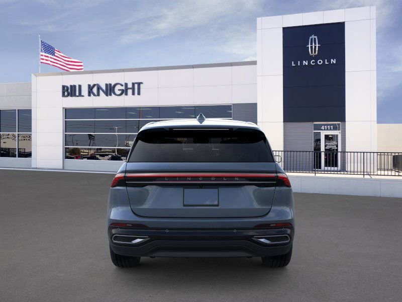 New 2025 Lincoln Nautilus Premier image 5