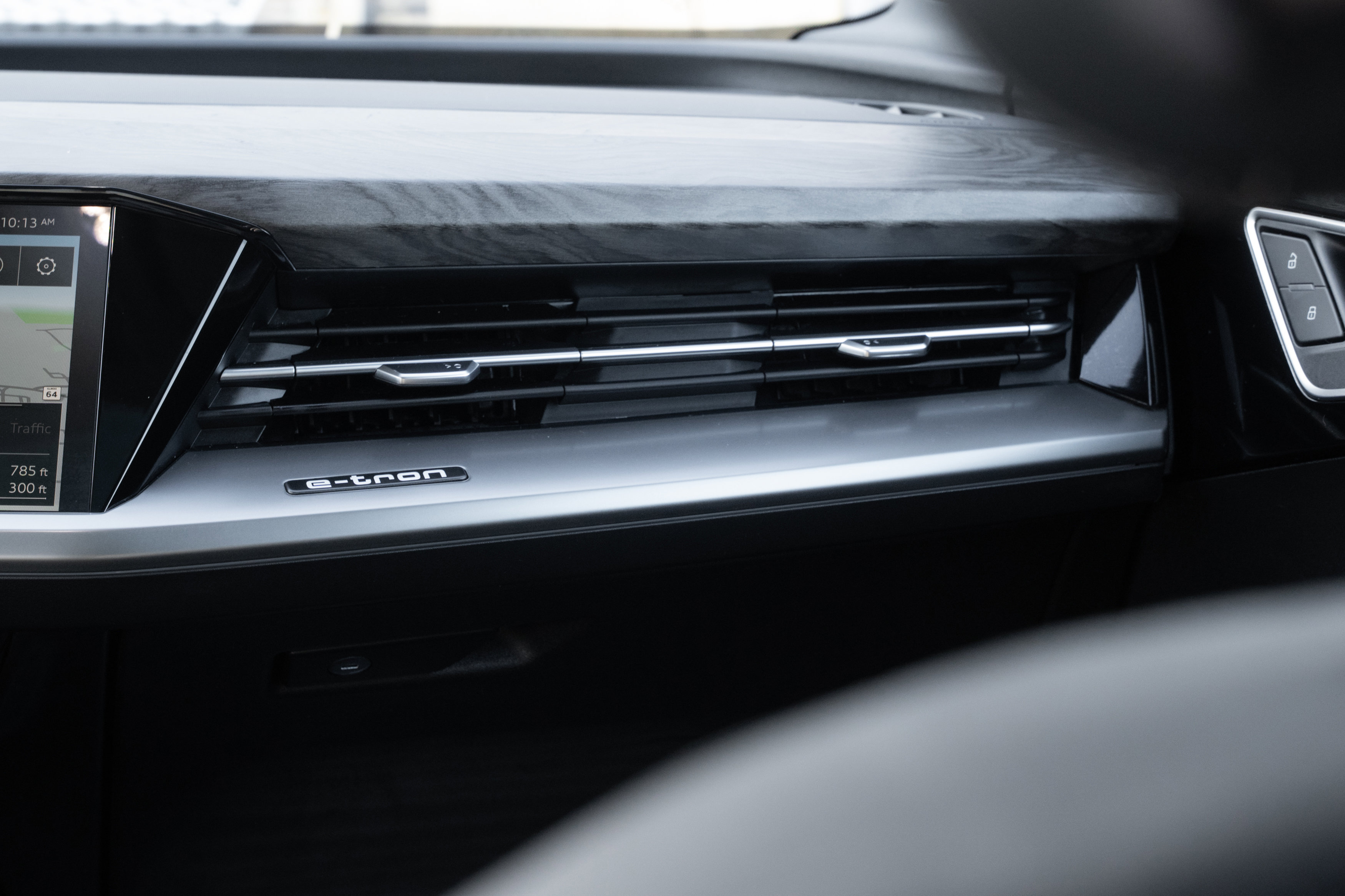 Certified 2024 Audi Q4 e-tron Prestige image 14