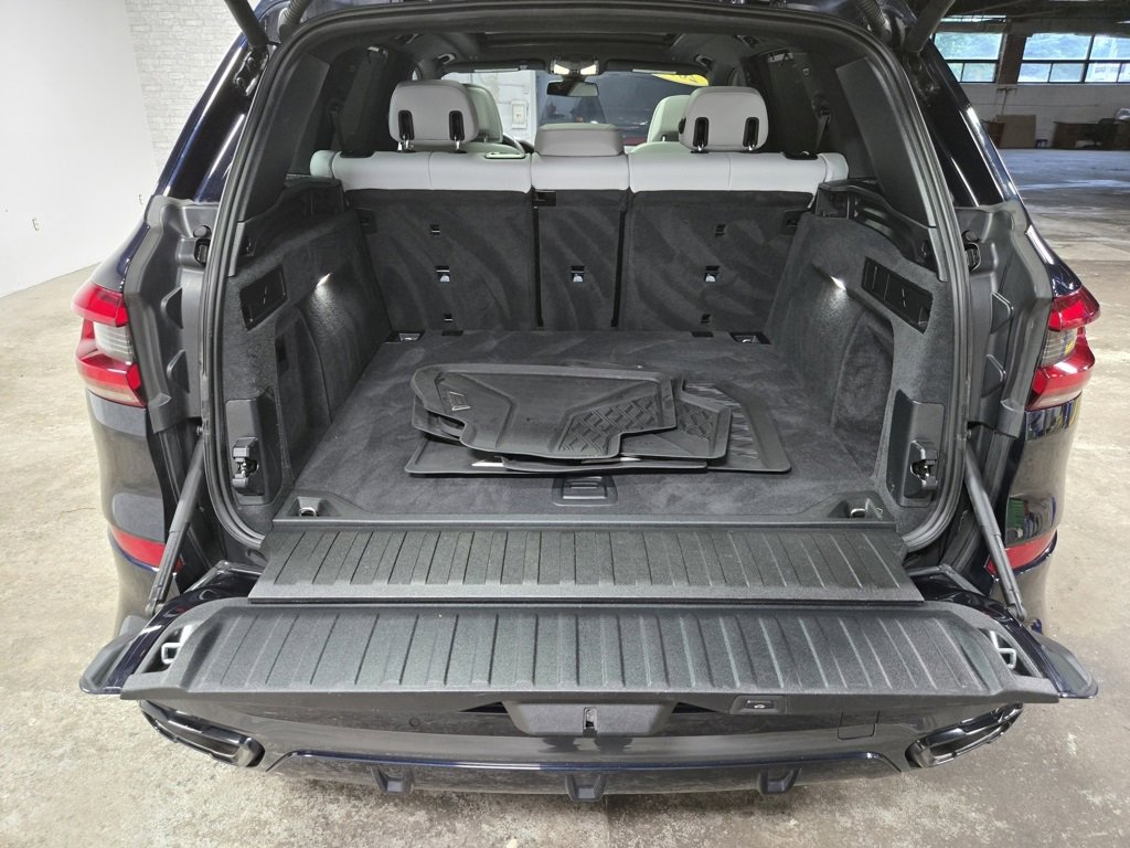Used 2023 BMW X5 M50i w/ Executive Package image 48
