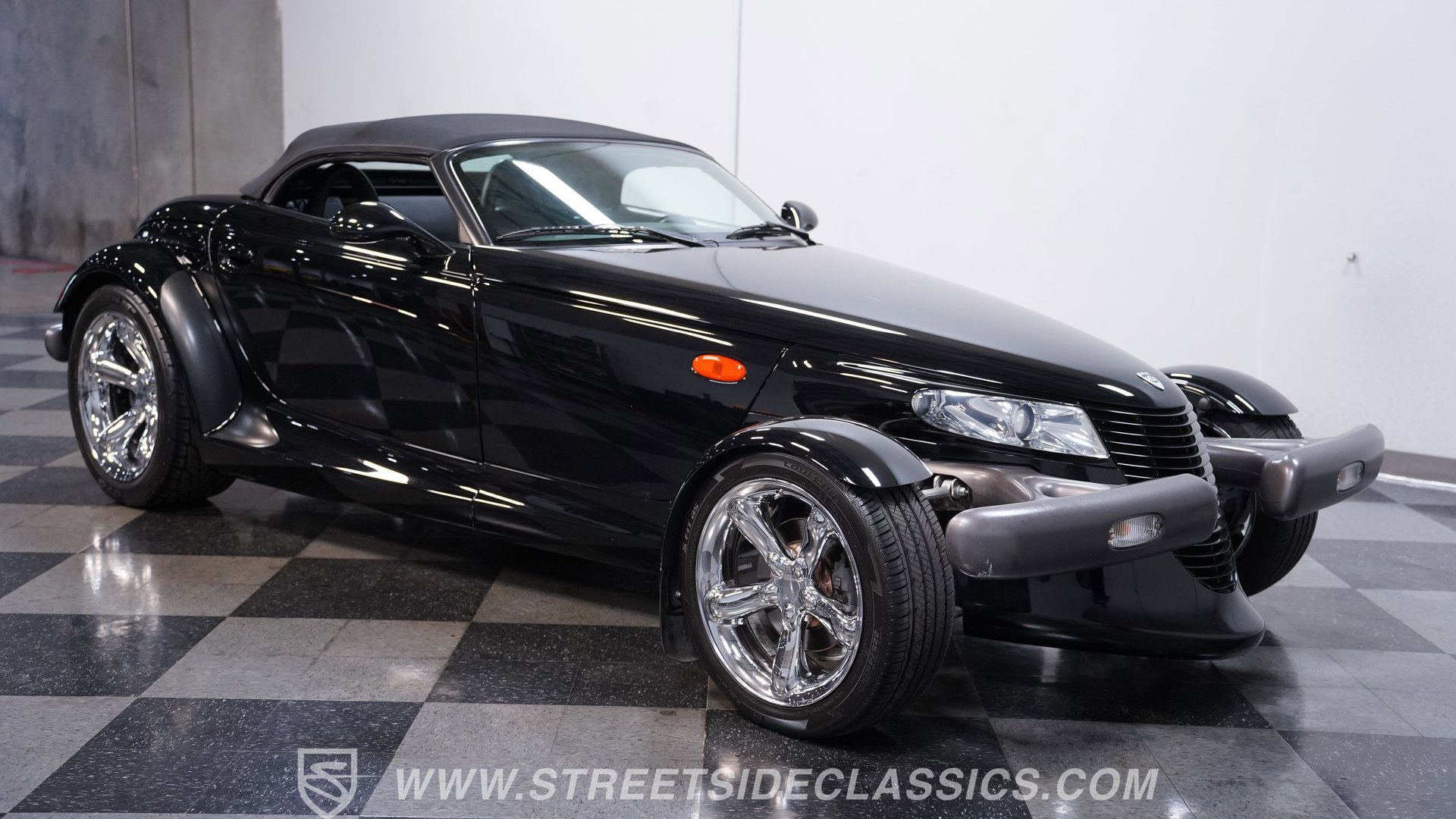 Used 1999 Plymouth Prowler RWD image 14
