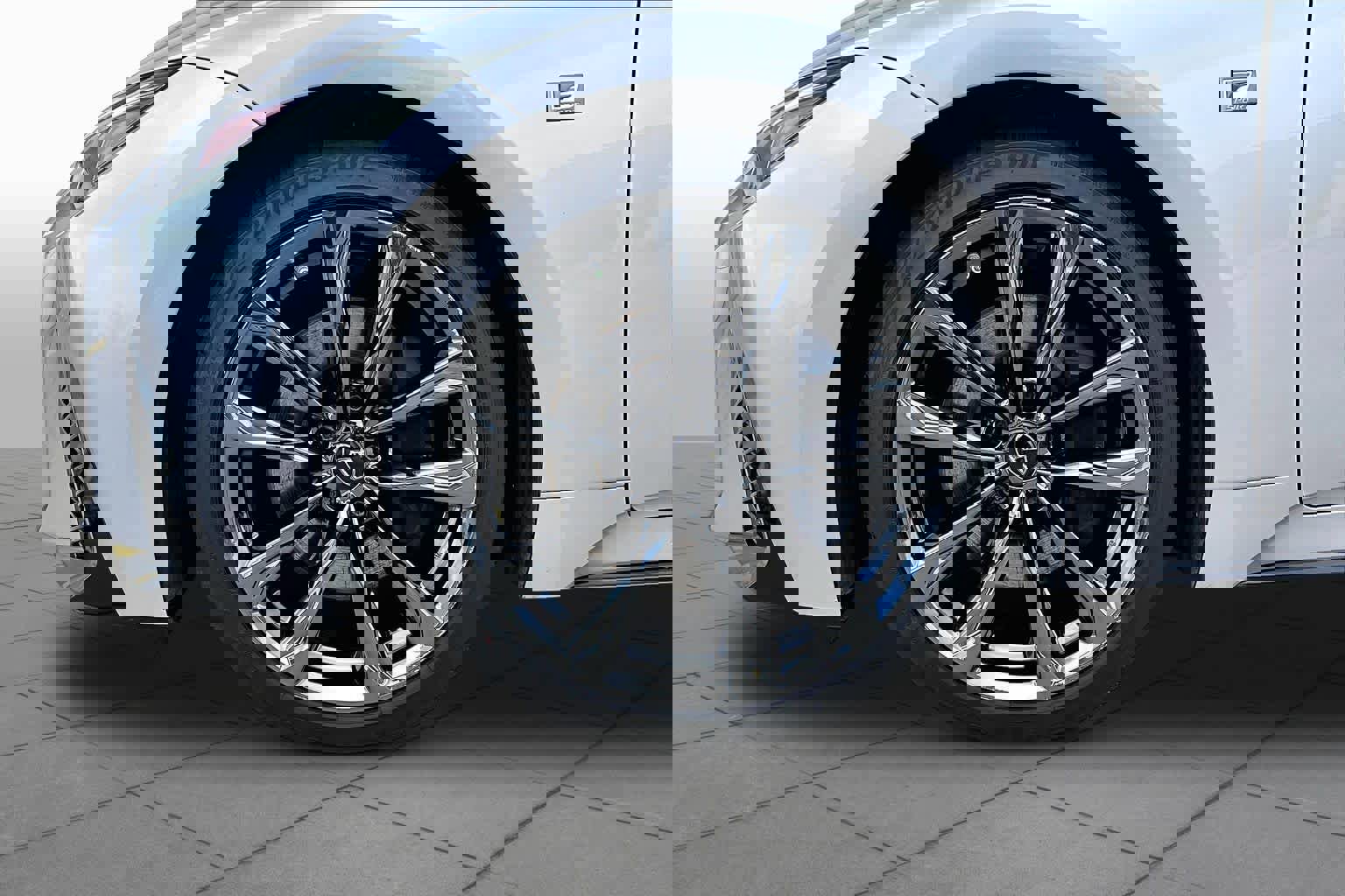 Used 2022 Lexus IS 350 F Sport w/ Accessory Package image 11